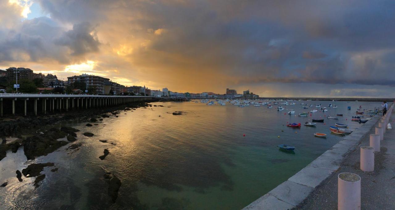Castro Holidays - Vistas Mar Y Monte Centrico Garaje Gratis Castro Urdiales Eksteriør bilde